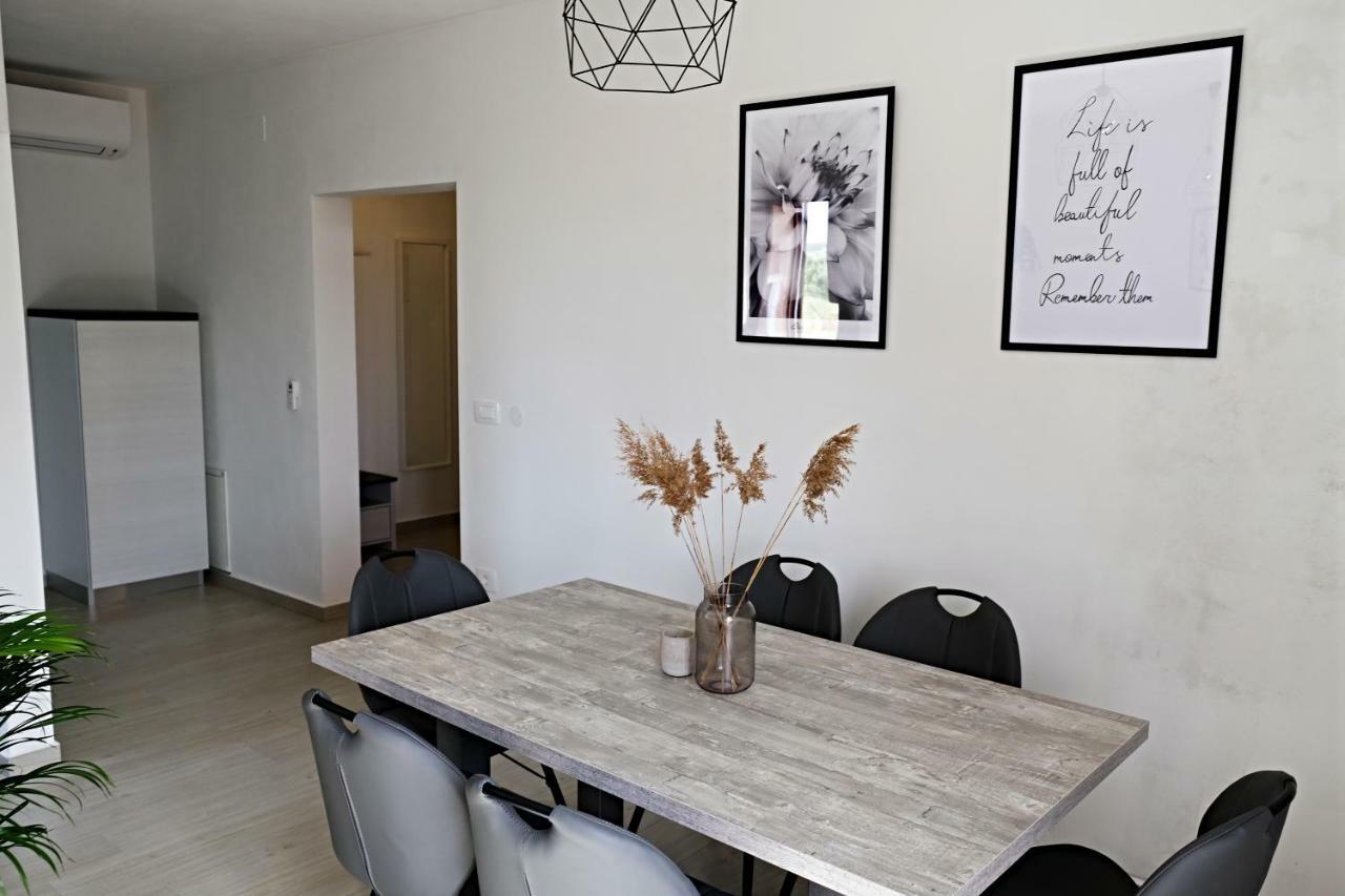Apartment Luna Umago Exterior foto